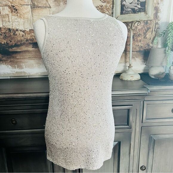 Matty M Sparkly Light Gray Sequin Shell size Medium - Picture 4 of 5